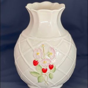 Beleek Ireland 2002 Off White Vase - Criss Cross Pattern